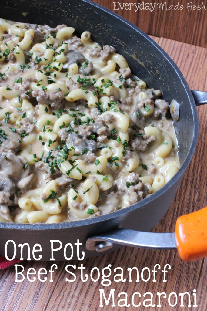 This One pot Beef Stroganoff Macaroni is a delicious one pot meal that is ready in less than 30 minutes! | EverydayMadeFresh.com
