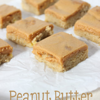 Peanut butter and banana remind me of my favorite childhood snack. These super easy Peanut Butter Banana Bars are going to become your favorite snack! | EverydayMadeFresh.com