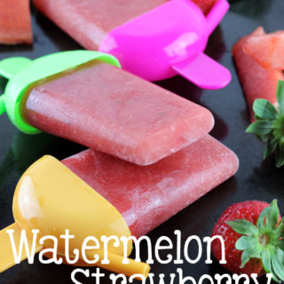 Nothing says summer like a popsicle! Of course nothing says summer more like these Watermelon Strawberry Popsicles! | EverydayMadeFresh.com