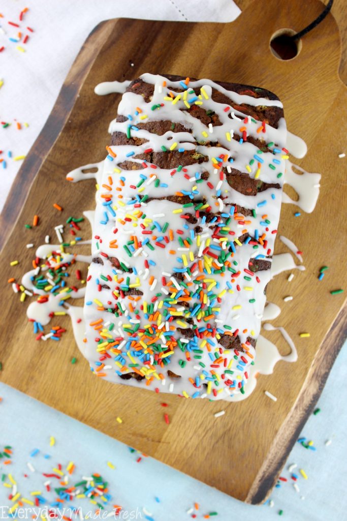 Sprinkles have struck again! Add a little fun to your day with this Funfetti Banana Bread! It's the fun cousin to regular banana bread. | EverydayMadeFresh.com