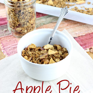 Enjoy all the flavors of apple pie in this easy to make Apple Pie Granola! | EverydayMadeFresh.com