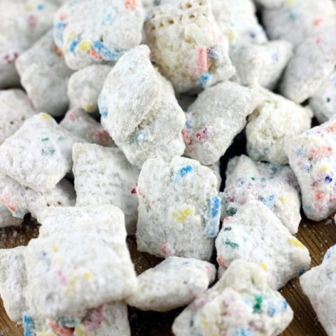 Vanilla Funfetti Puppy Chow is the ideal snack when you're craving something sweet and crunchy! | EverydayMadeFresh.com