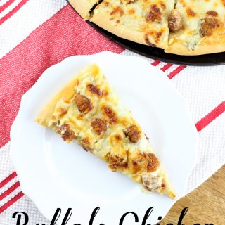  This Buffalo Chicken Pizza is simple and delicious! Enjoy one of your favorite pizzas at home, with this simple, no-rise crust. | EverydayMadeFresh.com