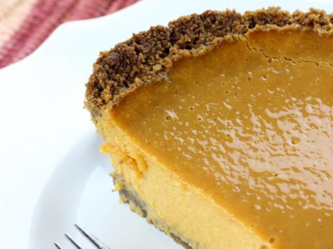 Silky-Pumpkin-Pie-with-a-