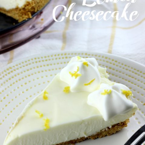 This No Bake Lemon Cheesecake is the perfect balance of sweet and tangy. It's the perfect treat to welcome spring and summer! | EverydayMadeFresh.com